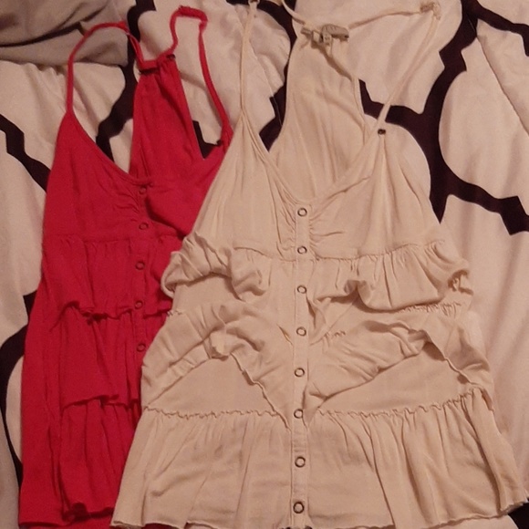 Tank tops - Picture 2 of 4